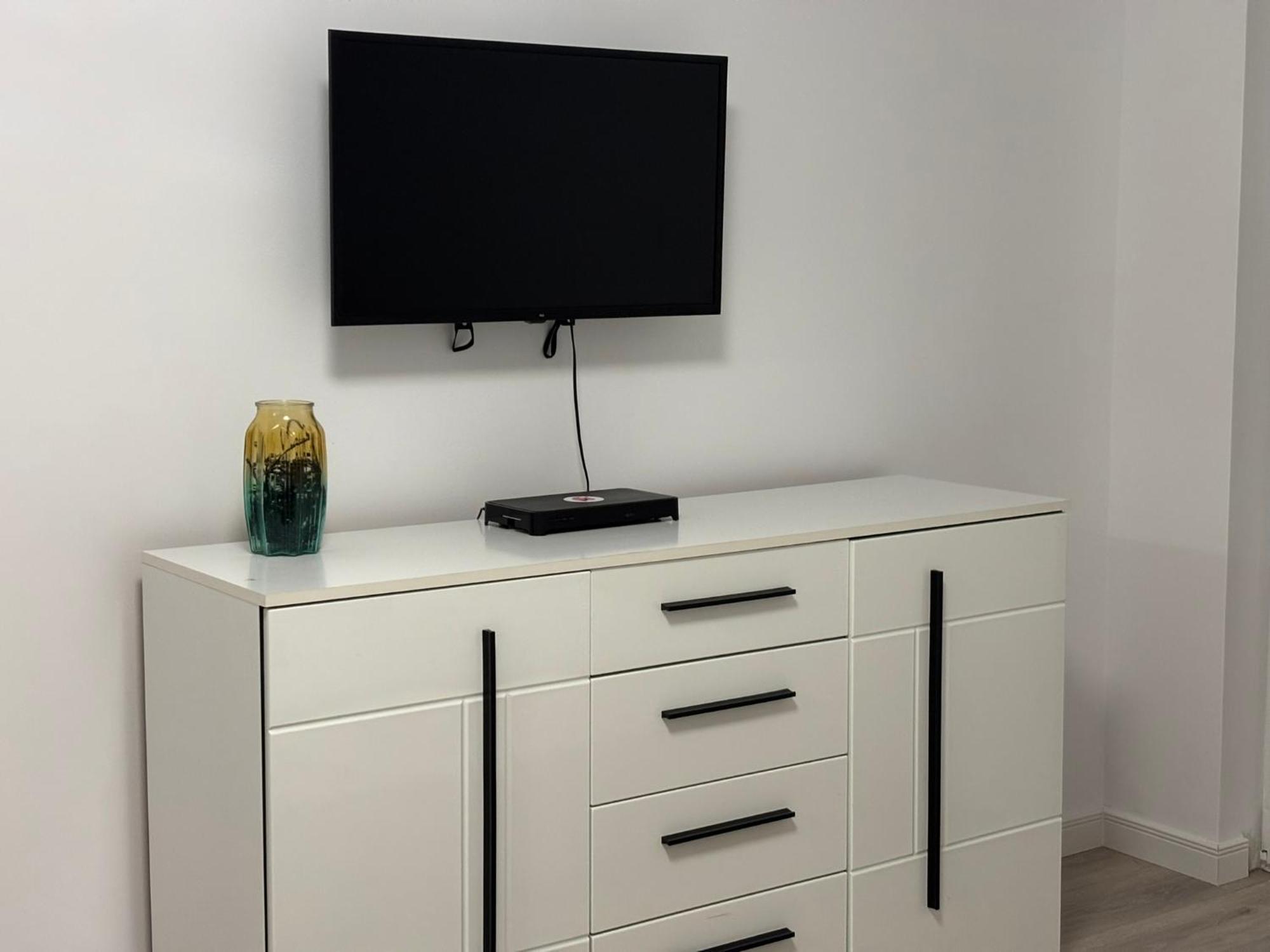 Dream - Large Apartament With Freeparking In A Quietarea Just 10 Minutes Away From City Center Bistriţa Exterior foto